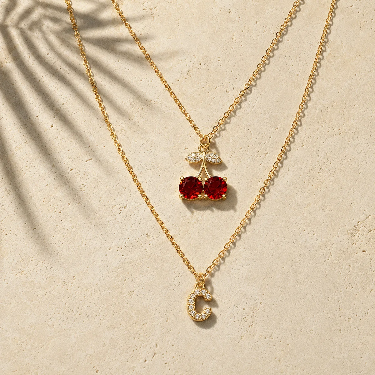 Vergoldeter Personalisierter Initialen-Anhänger Kirsch-Halskette für Damen und Herren mit Kubischem Zirkonia, Geburtstagsgeschenk-Schmuck – Detail 3