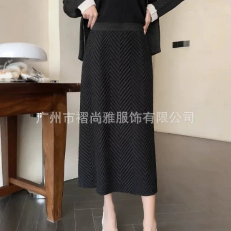 Miyake Pleated 2026 Original Summer New Striped Design Commuter Versatile Casual Elegant Fashionable Mid-Length Skirt Pleat