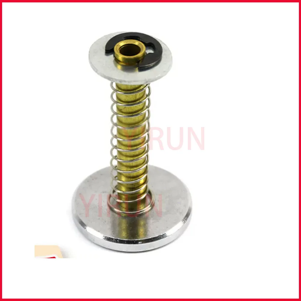 The anti-sway device of the claw machine crane passes through the conduit