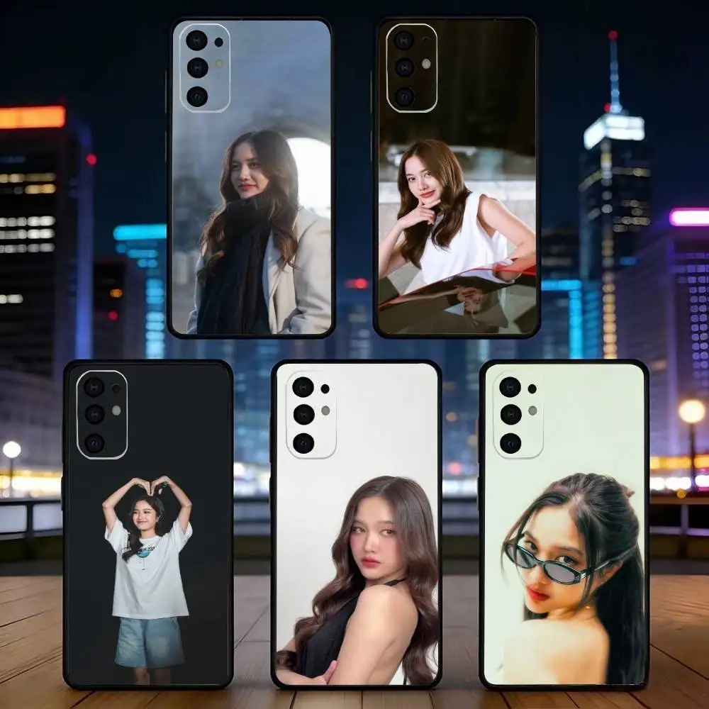 F-Freen Sarocha F-Freenbecky Phone Case For Samsung S25,S24,S21,S22,S23,S30,Ultra,S20,Plus,Fe,Lite,Note,10,Black Cover