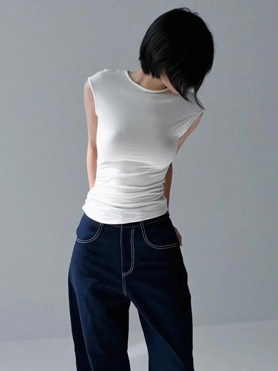 SUNDAYAM Spicy Girl White round Ne ort Sve T-irt Design Sense Pleated Slimming Base Layer Top Women's Faion