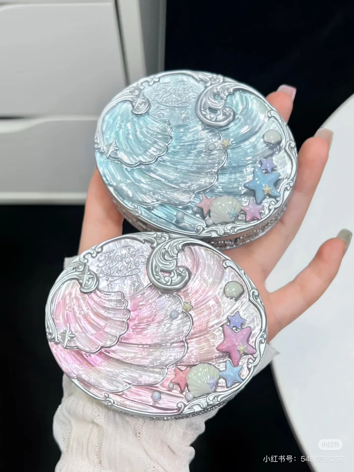 

Flower Know Shell Pearl Series Mixed Color Pressed Powder Matte Soft Focus Long-lasting Oil Control Holding Powder 9g