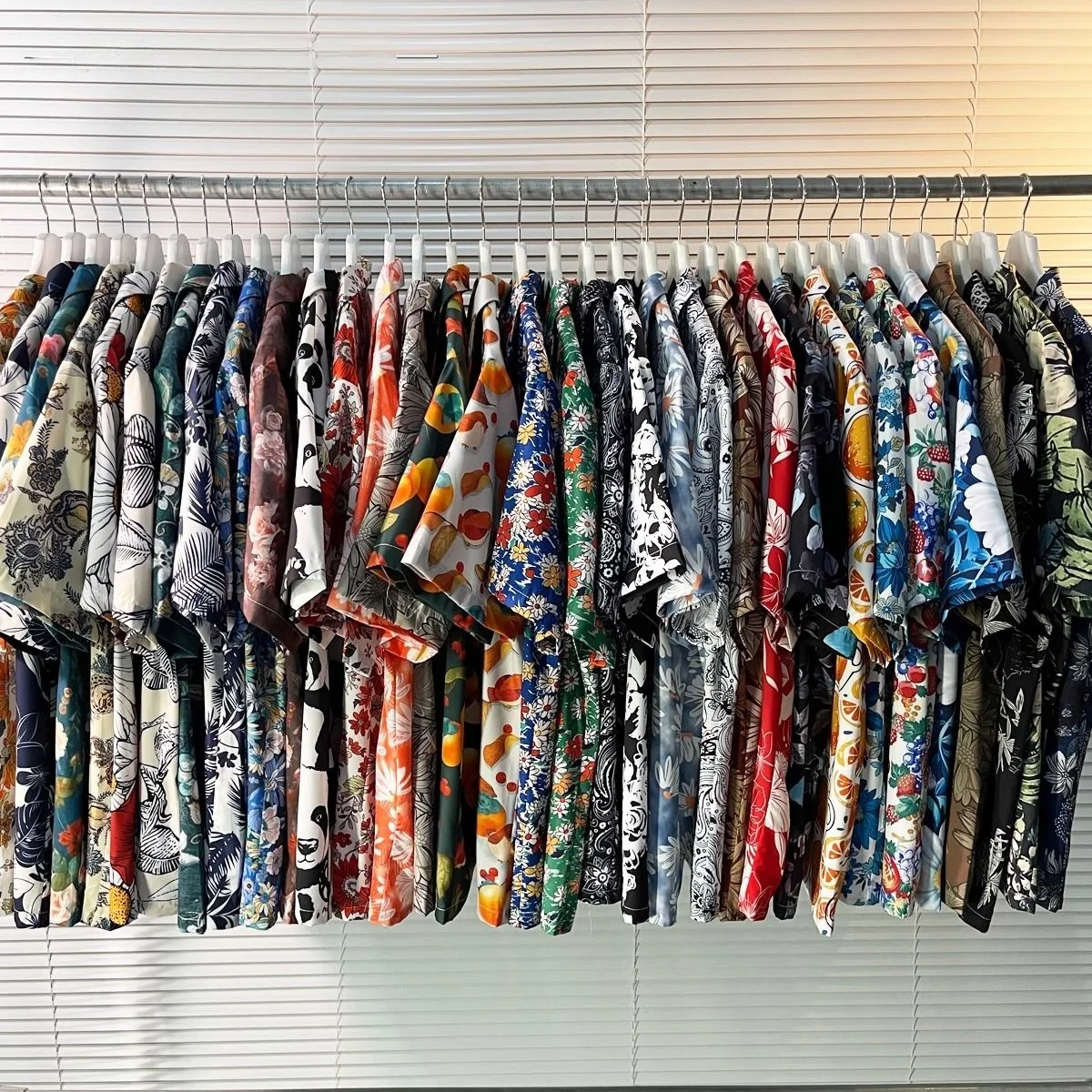 

Men's Beach irt Loose Fit ort Sve Retro Hong Kong Sle Floral Print Casual Summer Faion Urban Wear for Couples