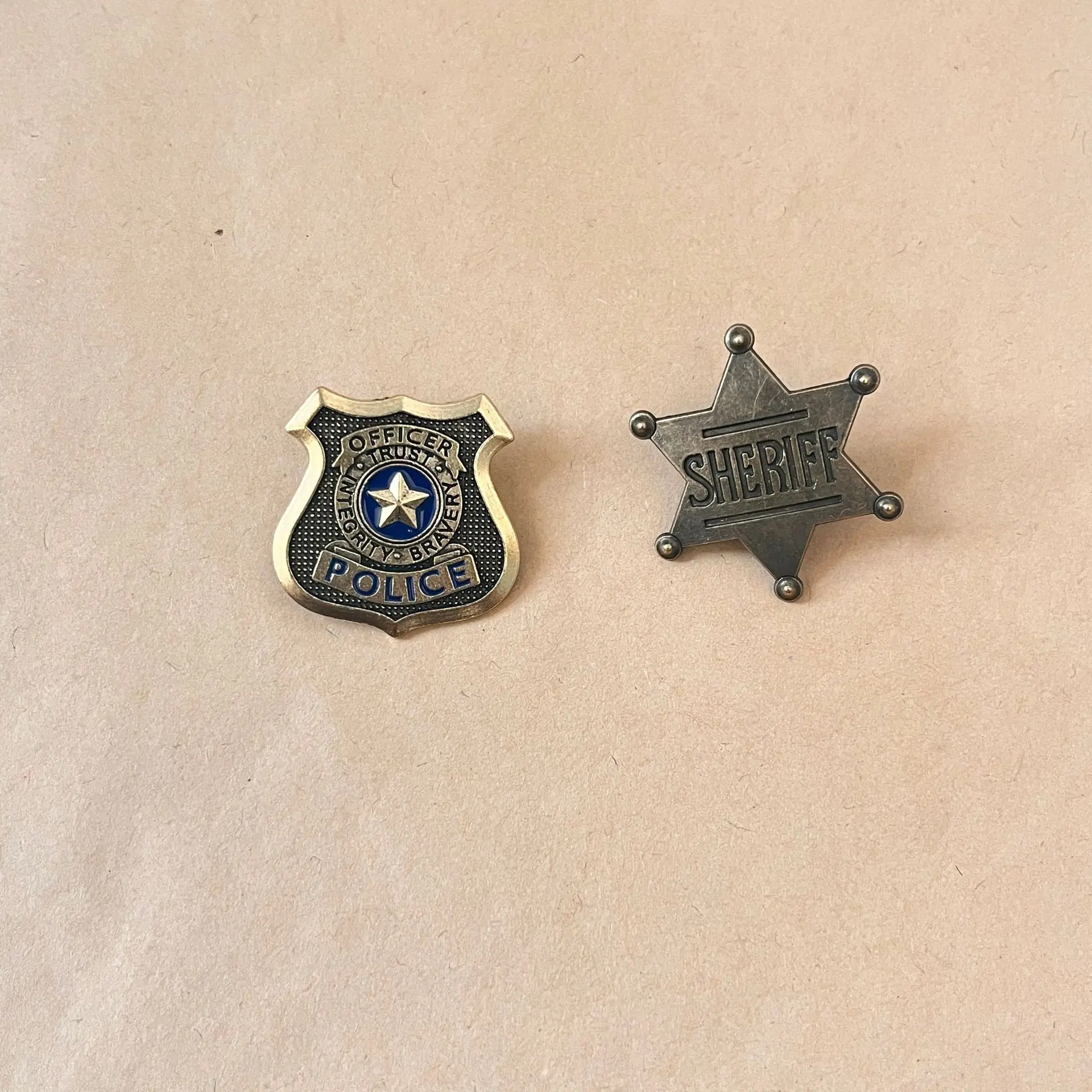 Anime Movie Crazy Rabbit Officer Metal Police Badge Pin European and American Cartoon