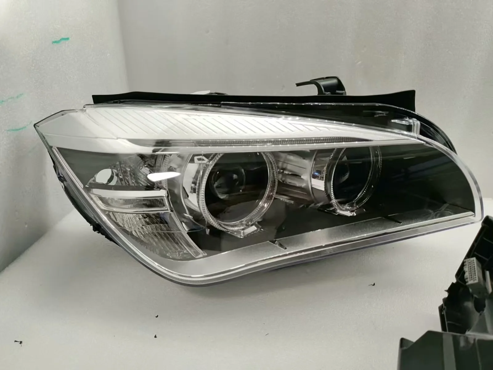 مصابيح أمامية عالية الجودة مناسبة لموديلات BMW X1 E84 2012-2015، مجموعات المصابيح الأمامية الأصلية اليسرى واليمنى #4