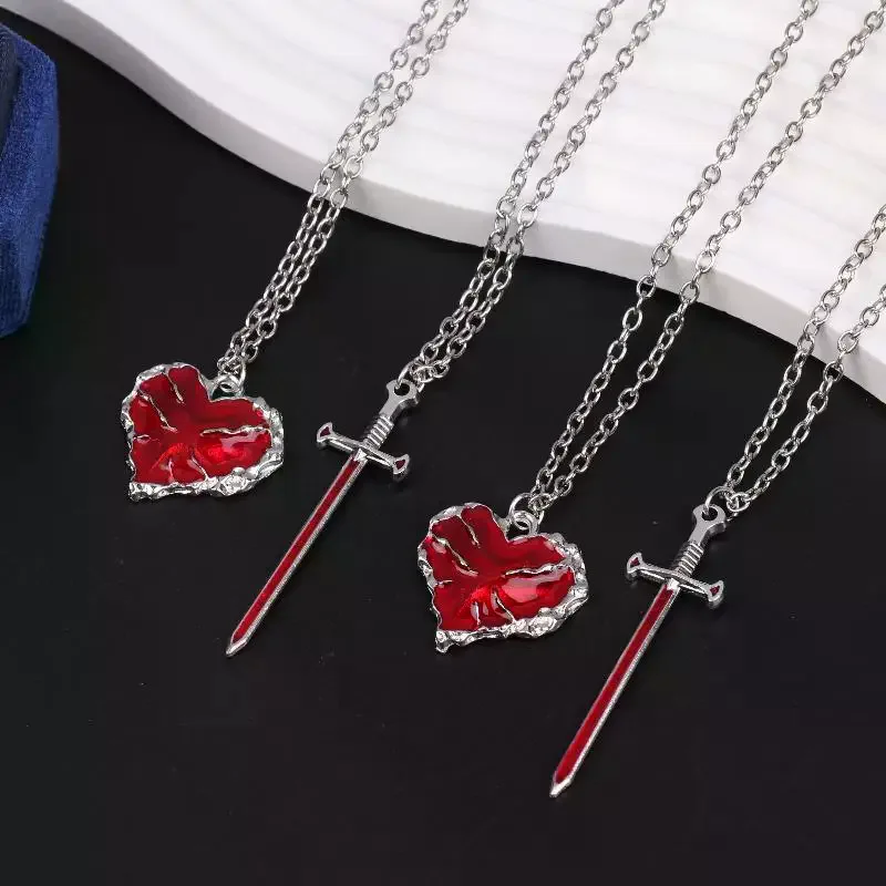 Fashionable And Beautiful Simulate Sword Heart Necklace Set Elegant Men And Women Sweater Chain Collarbone Chain Couple Gift