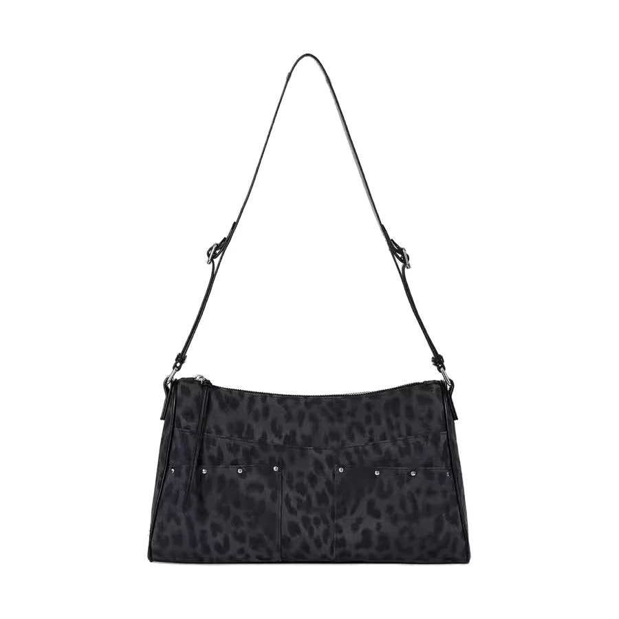 Fennec Korea 2025 Spring/Summer Large-Capacity Leopard Print Commuter Crossbody Bag with Heart Charm and Studs