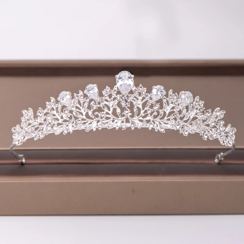 Trendy woman Crystal Crowns Tiara Wedding Hair Accessories Crown Bridal Tiaras And Crowns Hair Jewelry Wedding Hair Ornaments