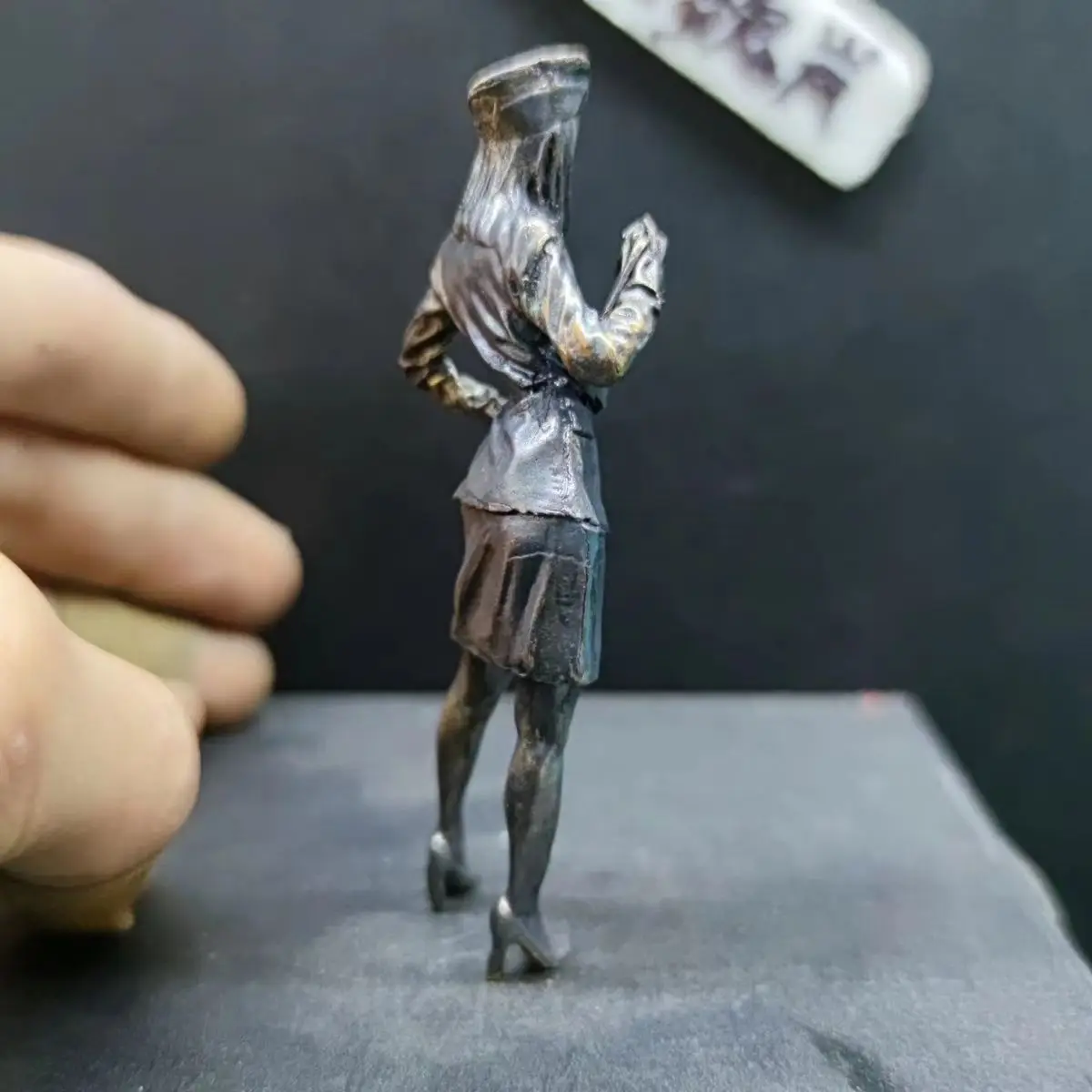 Feminino soldado saia oficial beleza figuras de ação metal cobre fino fazer antigo modelo em miniatura ornamento acessório decoração criativa