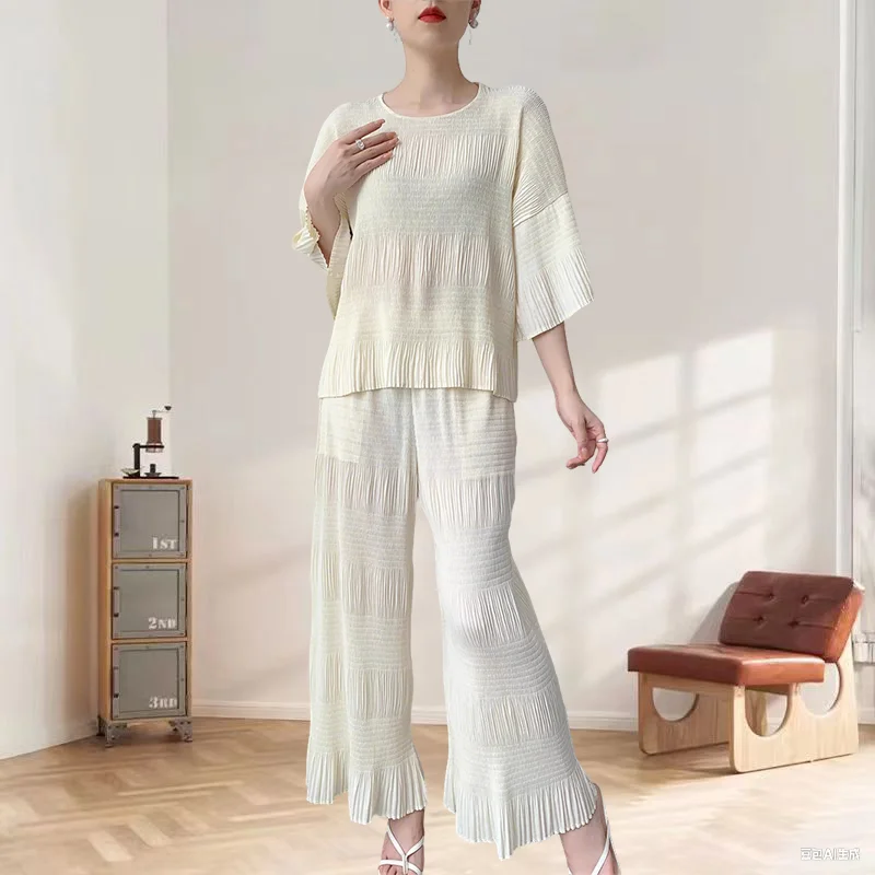 

Miyake Pleated Trousers Suit Plisse High-end Fold Suit Women 2025 Summer New Pleat Top + Pleats Trousers Temperament Leisure