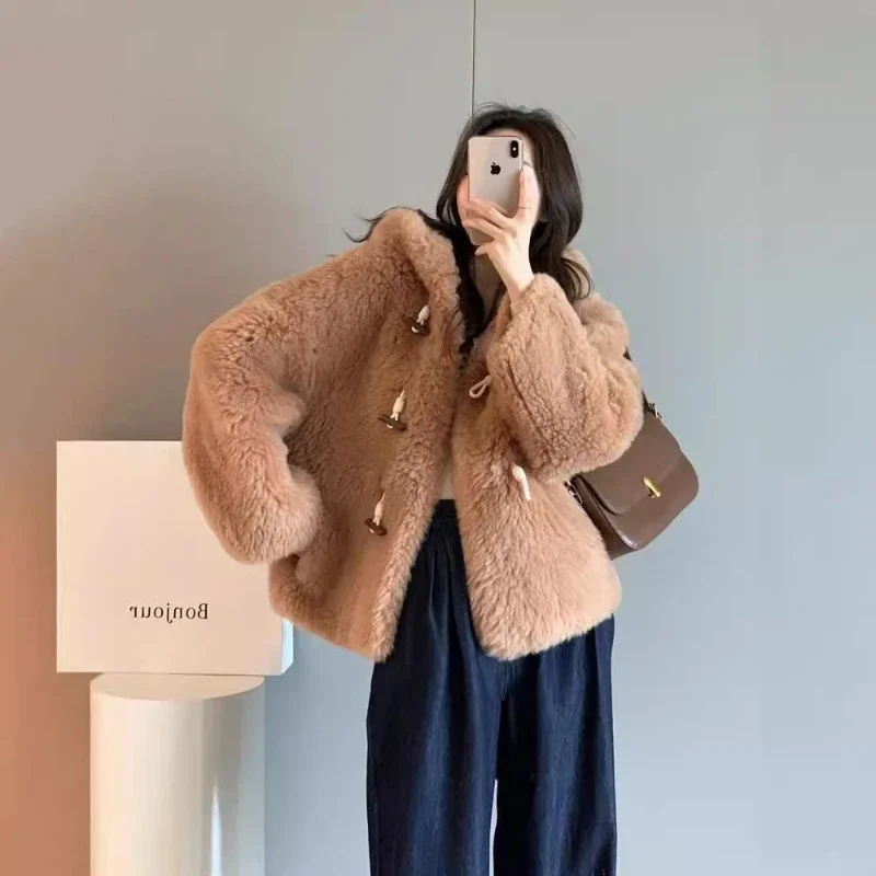 Hooded Tuokaka Fur-Skin Integration Coat Women Lamb Fur Wool Blend Double-Breasted, Horn Buttons Luxury Overcoat Winter New 2024