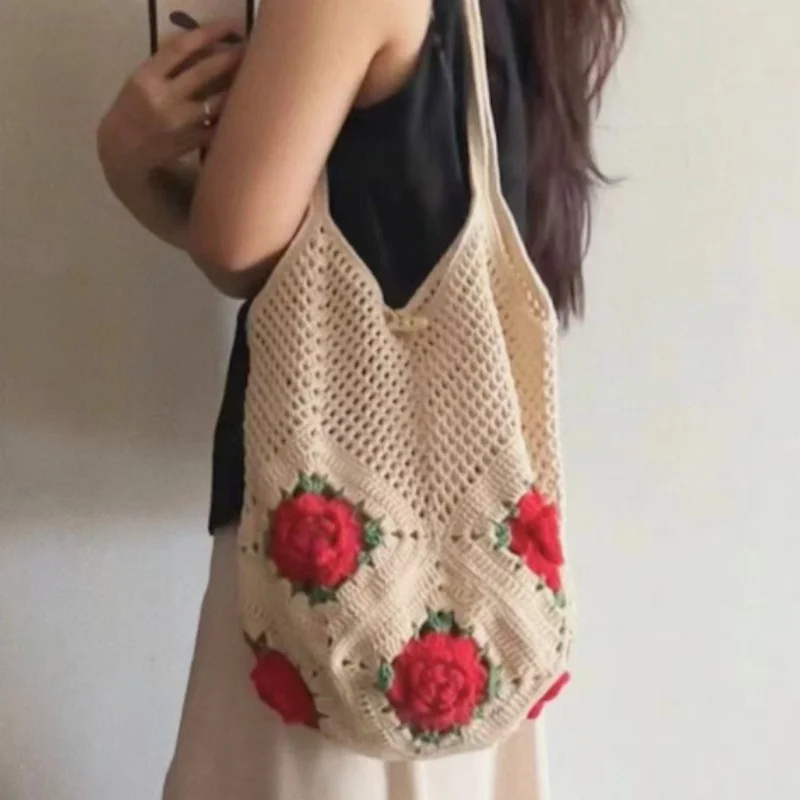 Hollow shoulder bag, three-dimensional camellia handbag, shopping bag, leisure and fashionable wrist bag