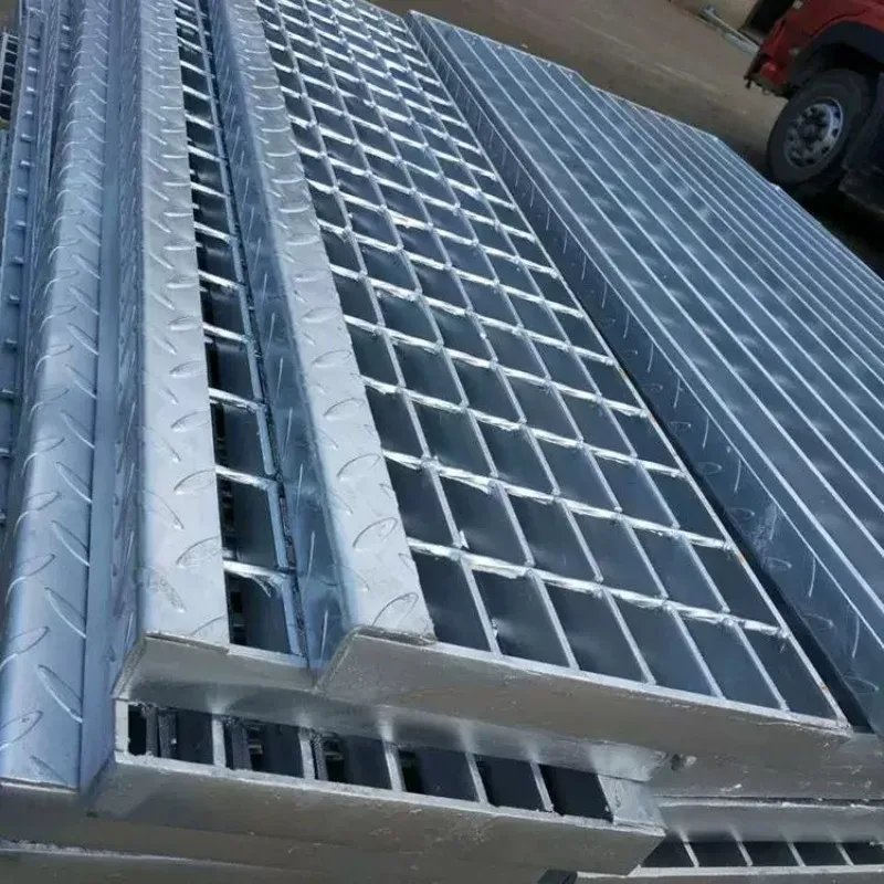 

Прочный заводской дорожный пол, уличная перфорированная металлическая оцинкованная сталь, оцинкованная с горячим оцинкованным покрытием, 30*3 мм, решетка из тяжелого металла I Bar