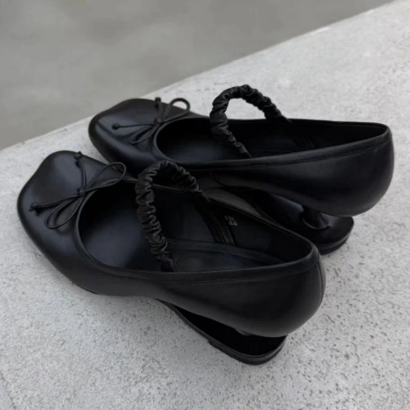 Sweet Bow Decoration Strange Heel Round Toe Mary Jane Shoes for Women Street Style Designer High Heels Elegant Party Dress Shoes