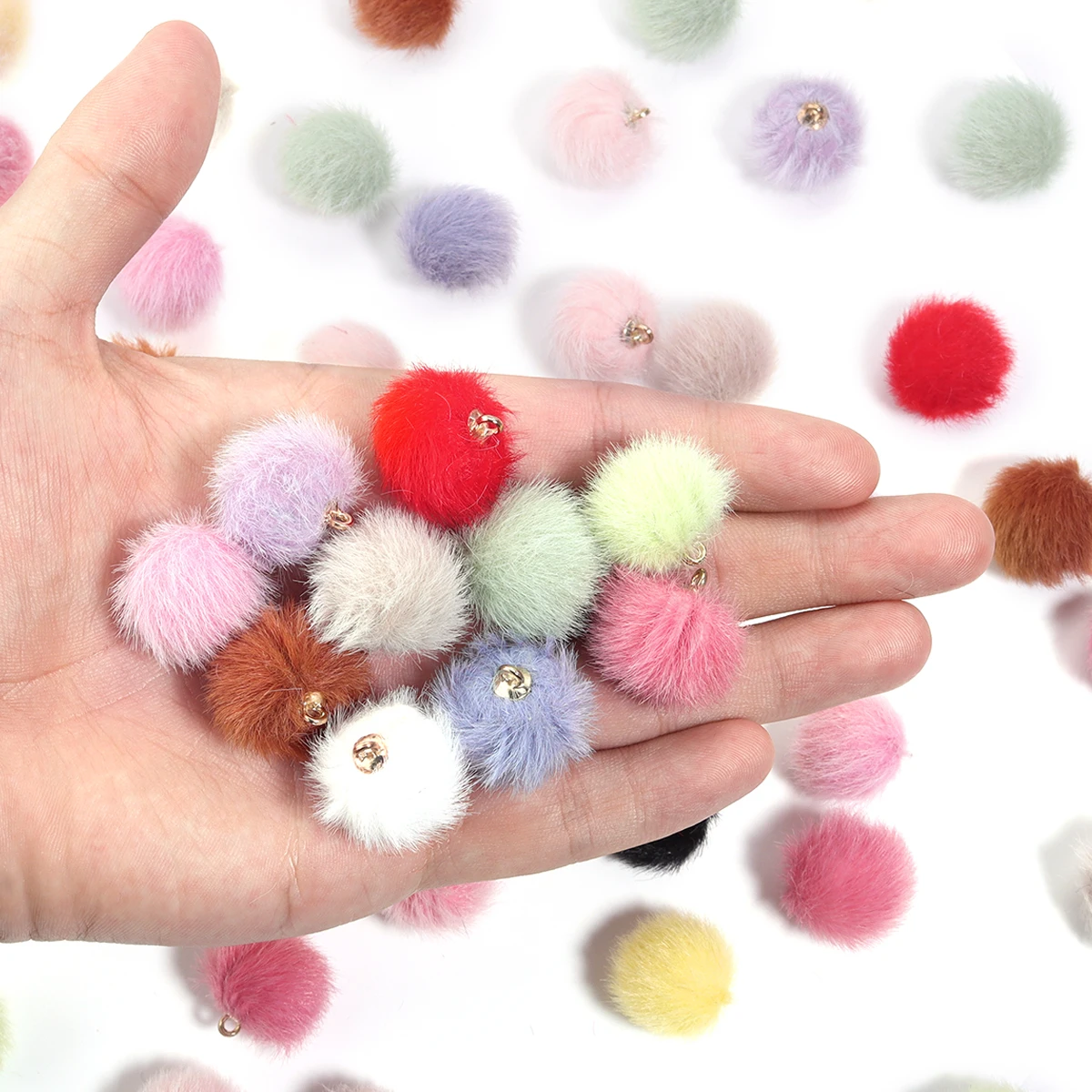 20Pcs/Lot Fur Pompom Balls Colorful Fluffy Fur Ball DIY Pompons For Keychain Sewing On Scarf Hats Shoes Apparel Craft Supplies