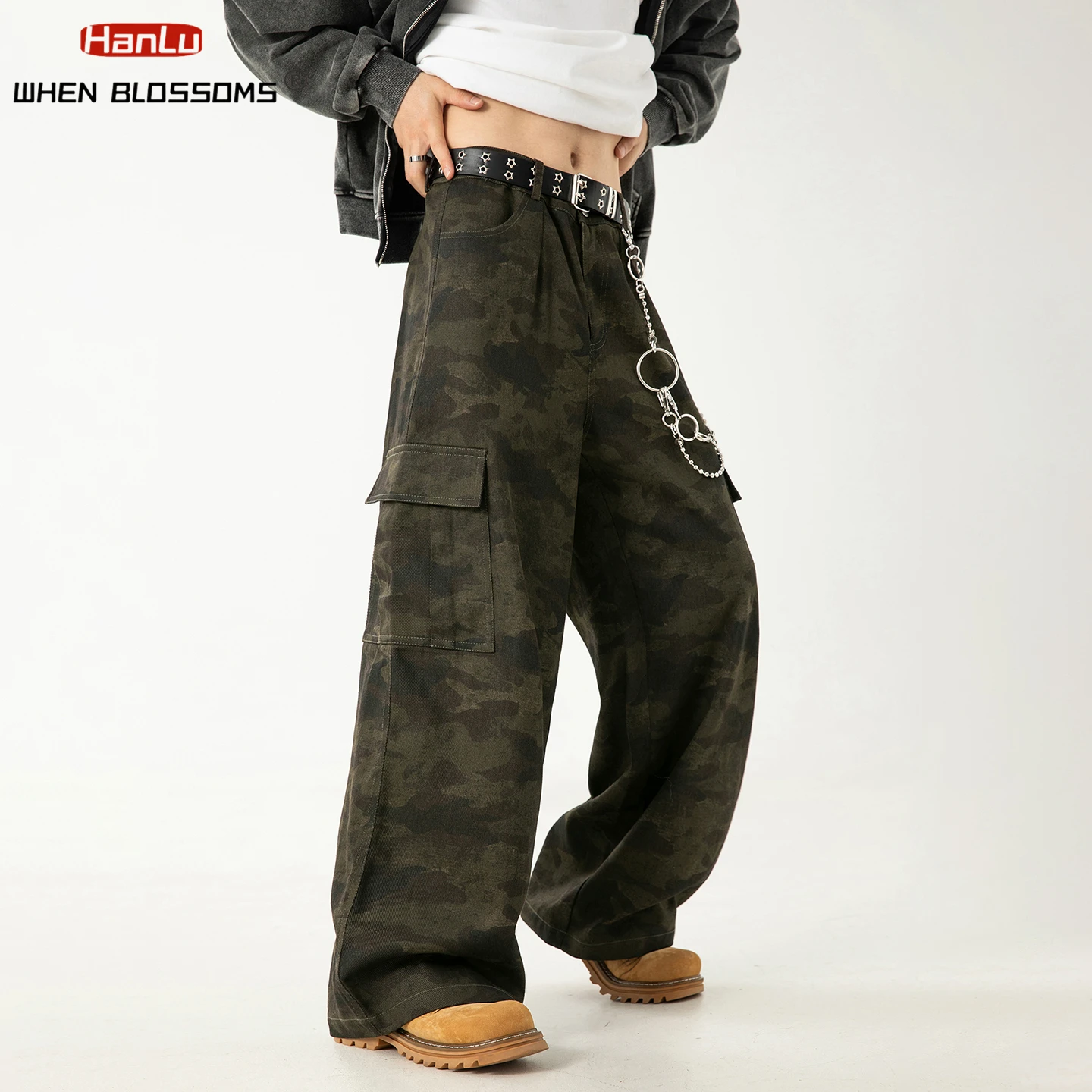 HANGLU 2025 Men's Vintage Camo Cargo Pants High Street Straight Leg Tactical Pocket Streetwear Utility Casual Trousers