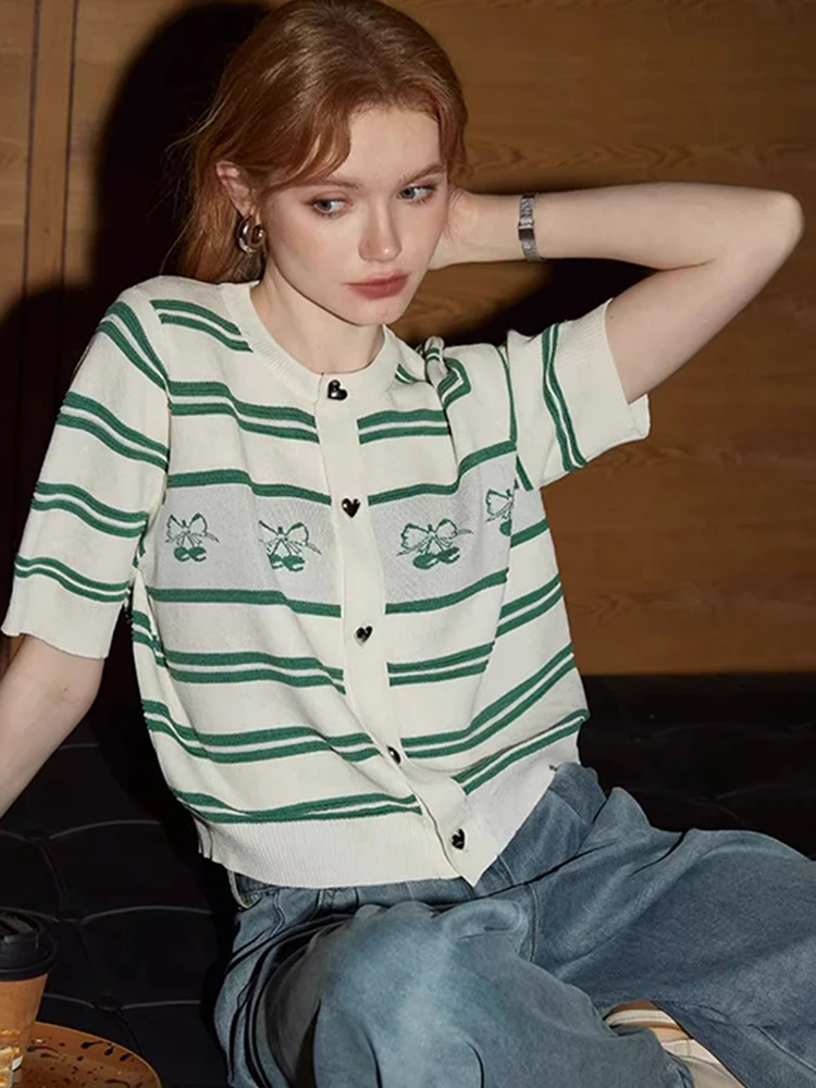 Faionable Ice Silk Knitted Top Casual ort Sve Skin-friendly Summer T-irt Boting irt Korean Sle Loose Fit