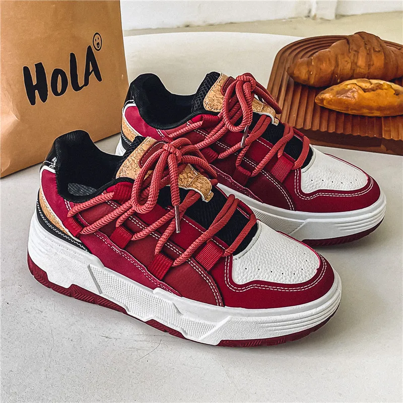 

2024, новый нишевый дизайн, винно-красные кроссовки, трендовые многофункциональные повседневные спортивные туфли для хлеба на толстой подошве