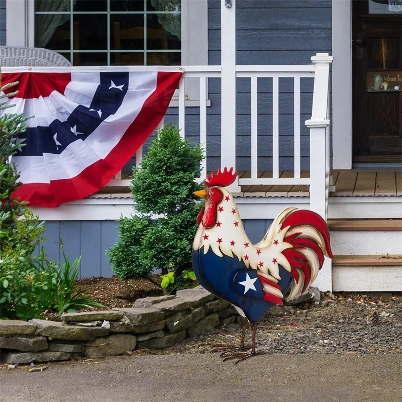 Metal Patriotic Rooster Statue Outdoor Garden Lawn Stake Ornament USA Patio Accent For 4th Of July Celebration Home Decor