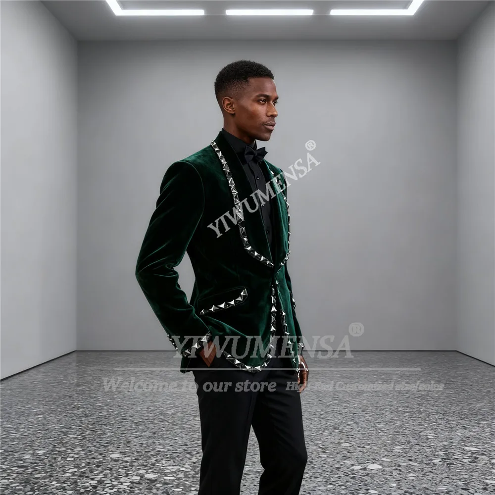 

Luxury Green Velvet Men's Suits Jewelry Stones Groom Tuxedos 2 Pieces Sets Customized Costume Homme Wedding Prom Party Blazers