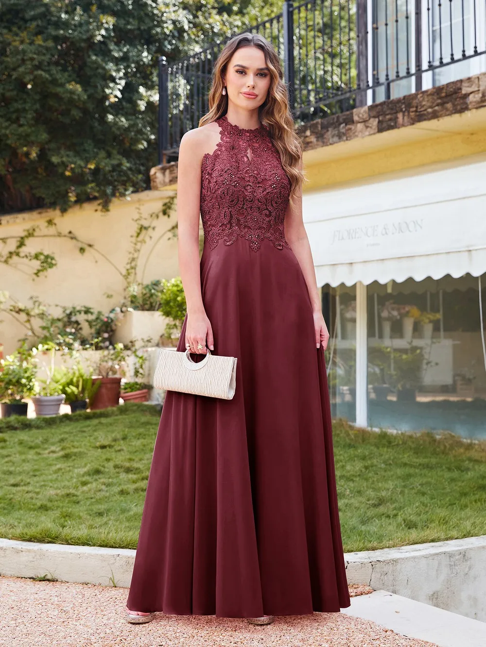 Hot Sale New Elegant Bridesmaid Dress Halter Neck Fishtail with Beaded Motif Layers Over the Bodice Chiffon A Line Women Gown