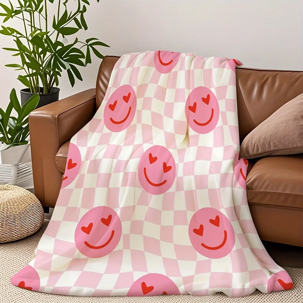 Pink Wavy Checkered Love Smileys Flannel Blanket | Bed, Sofa, Camping, Car & Cinema  Christmas, Valentine's & Holidays