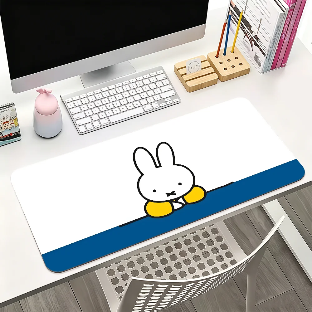 Niedliches M-Miffy-Mauspad für Büro, Gaming und Tastaturen, rutschfest, groß, wasserdicht