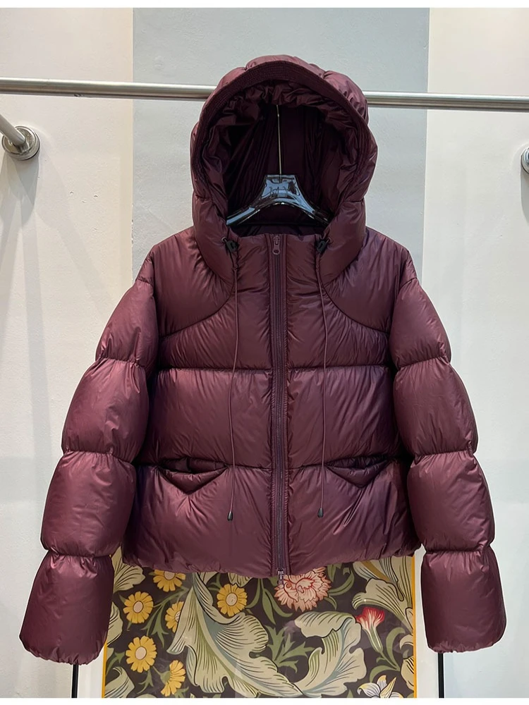 Damska kurtka puchowa z kapturem, stylowa, ocieplana, z wysokiej jakości białego puchu kaczy, krótka, model Parker, na zimę 2025.