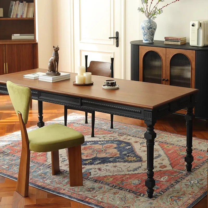 

Обеденный стол из цельного дерева в стиле Nanyang, ретро-дизайнерский резной обеденный стол, двухцветный прямоугольный обеденный стол контрастного цвета