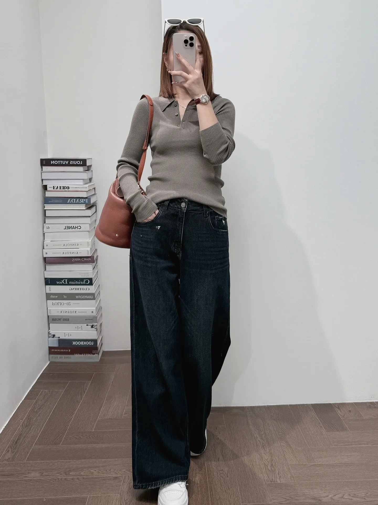 

Высококачественный шерстяной свитер из Янчжоу, машинная стирка, защита от катышков, 100% крученая шерсть, повседневный, приталенный, с длинными рукавами