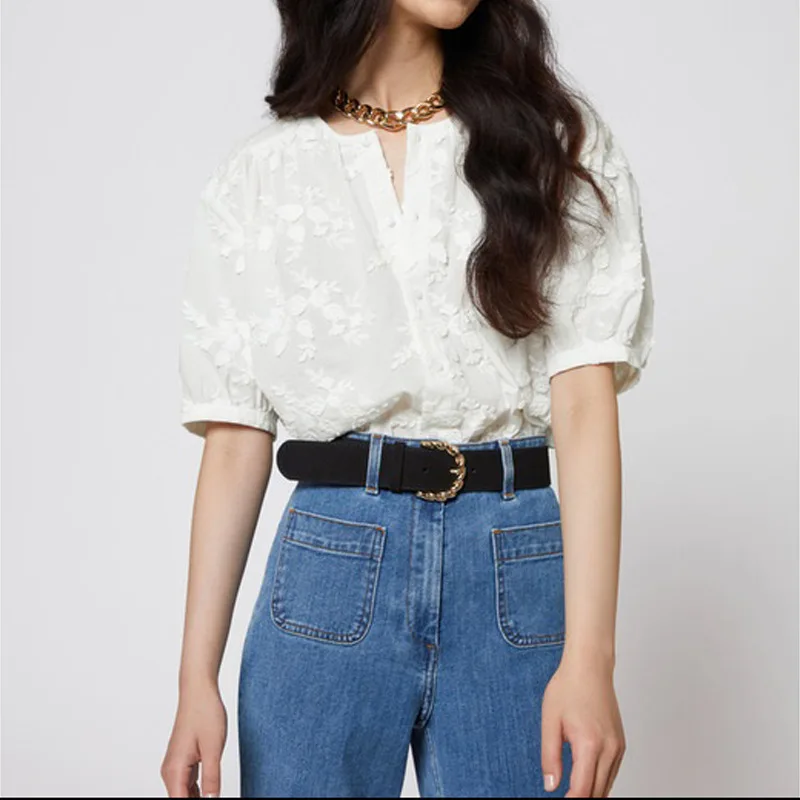 

Women's white cotton shirt hollow embroidery cotton elegant and comfortable office ladies tops