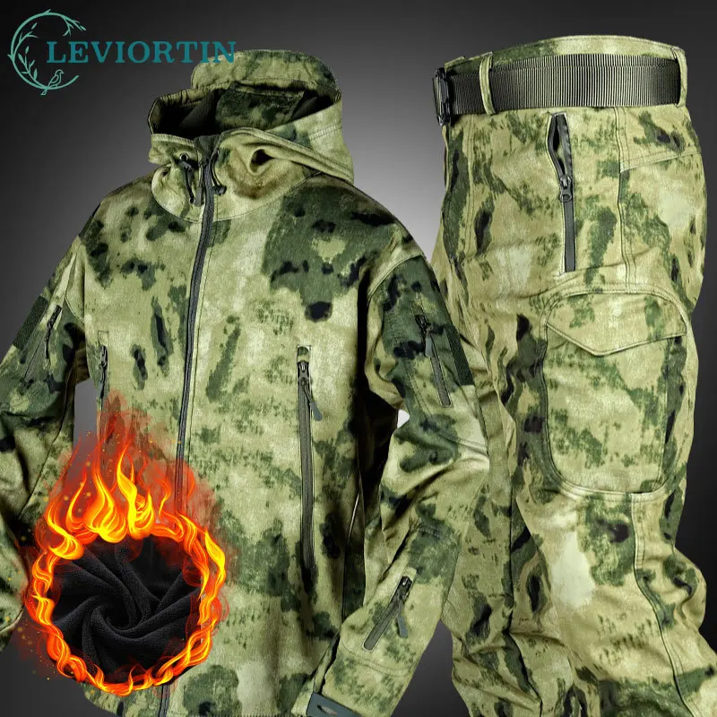 Shark skin soft shell tactical suit for autumn and winter outdoor with thick fleece insulation, multi pocket camouflage assault