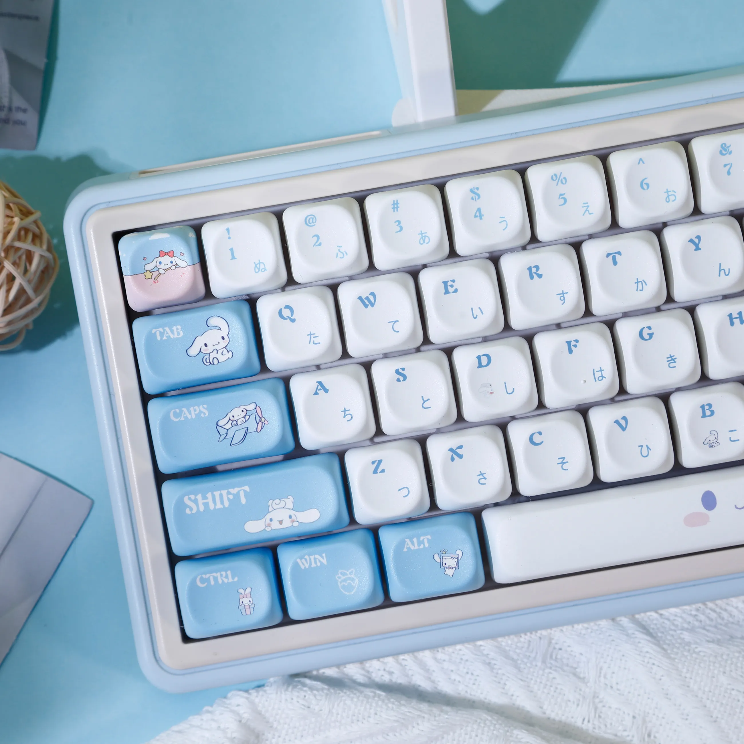 Yugui dog cartoon keycap PBT original engraved side engraved transparent keyboard round cute keycap