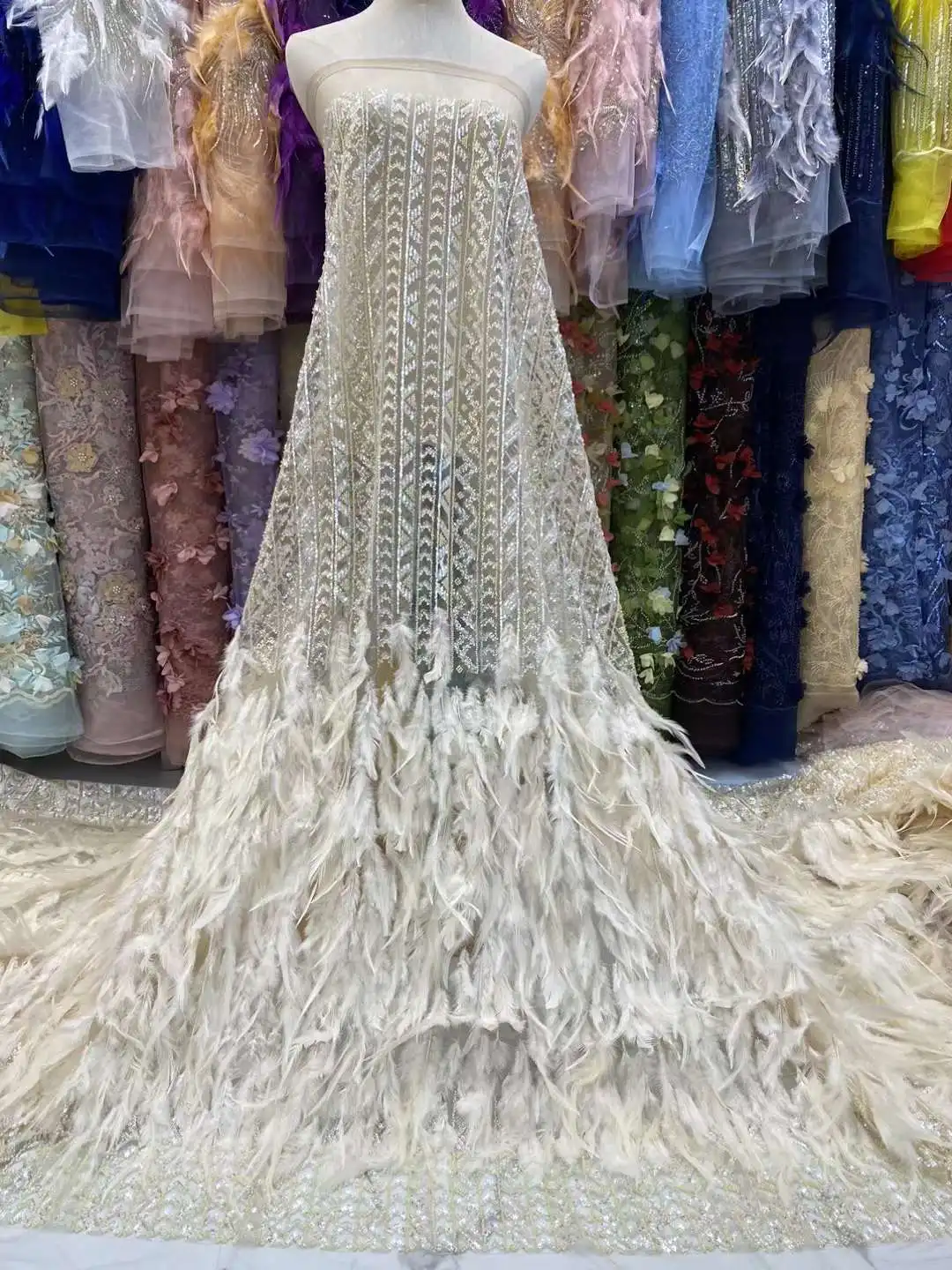 

2023 High-End French Embroidery Feather Lace Fabric African Nigerian With Beaded And Sequin Fabric For Wedding Dress