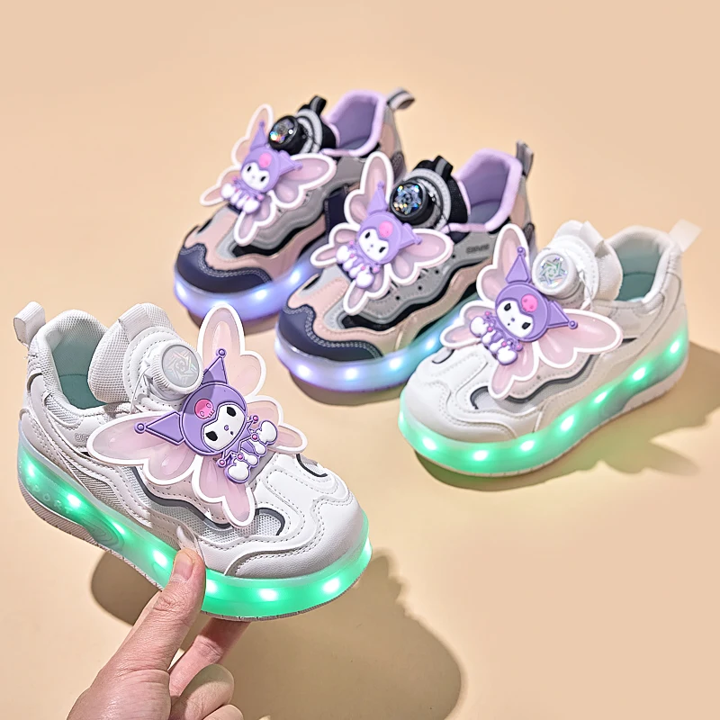 Zapatos de patinaje sobre ruedas para niños, zapatos para caminar para deportes al aire libre a la moda, nuevos zapatos con luz LED, zapatillas bonitas para niños para niña 2025