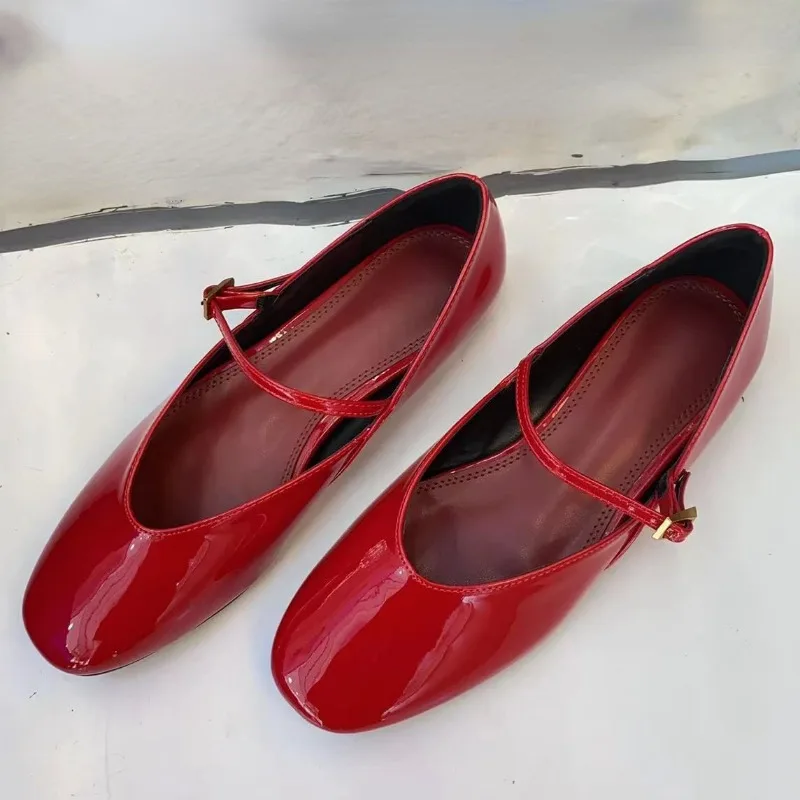 

High Quality Women Mary Jane Shoes New Designer Shallow Light Soft Sole Summer New Footwear Bright Red Ladies Wedding Flats