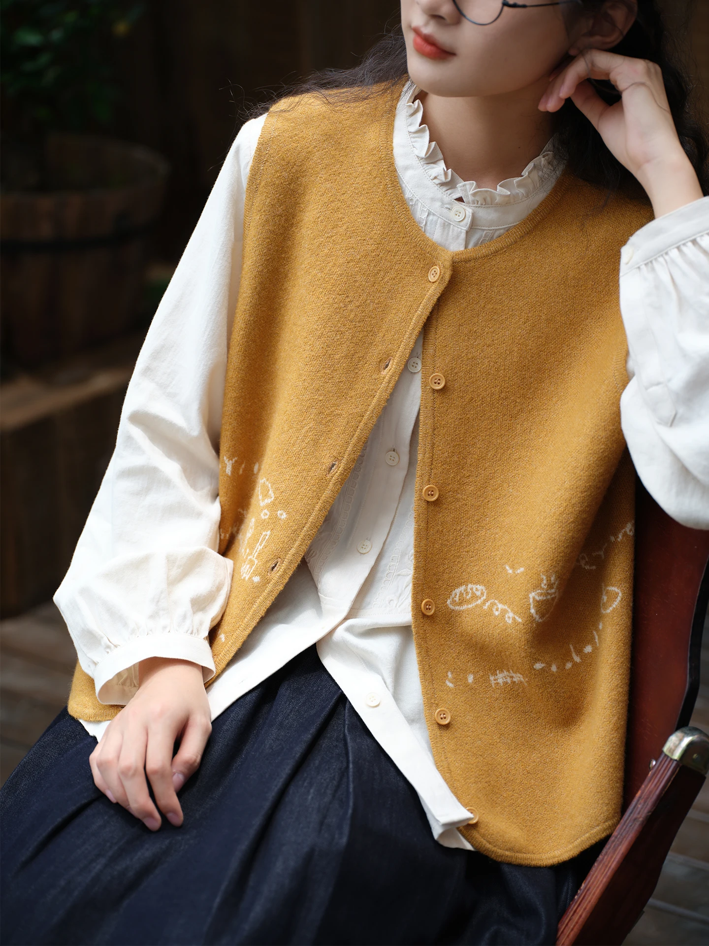 Retro Green Knitted Vest Women's Loose Sleeveless Layering Tank Top Breathable Mixed Fiber Autumn Fashion Citywalkwear