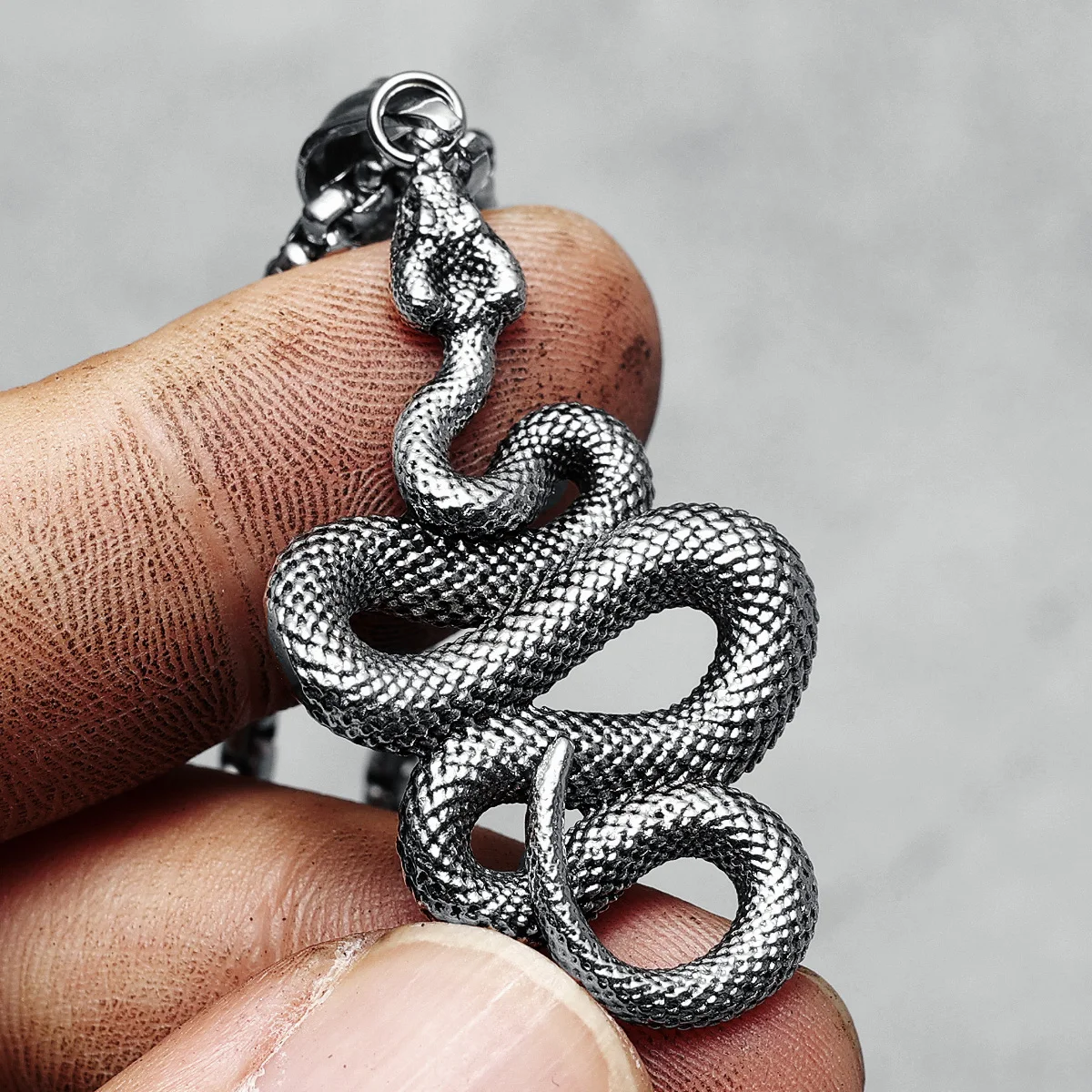 Snakes Pendants Men Simple Python Cobra Necklaces 316L Stainless Steel Men Chain Rap Rock Punk for Friend Male Jewelry Best Gift