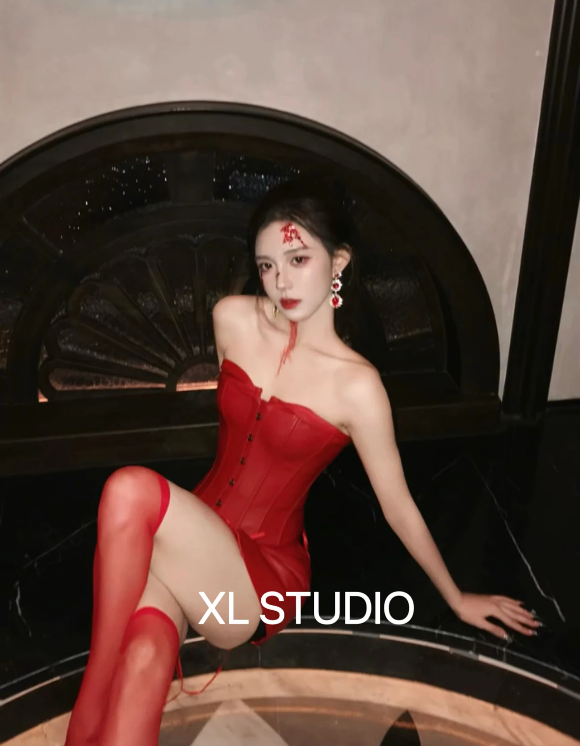 

Сексуальный красный топ из искусственной кожи с низким вырезом на талии и поясом, комплект юбки с поясом для женщин, наряд Faion на Хэллоуин