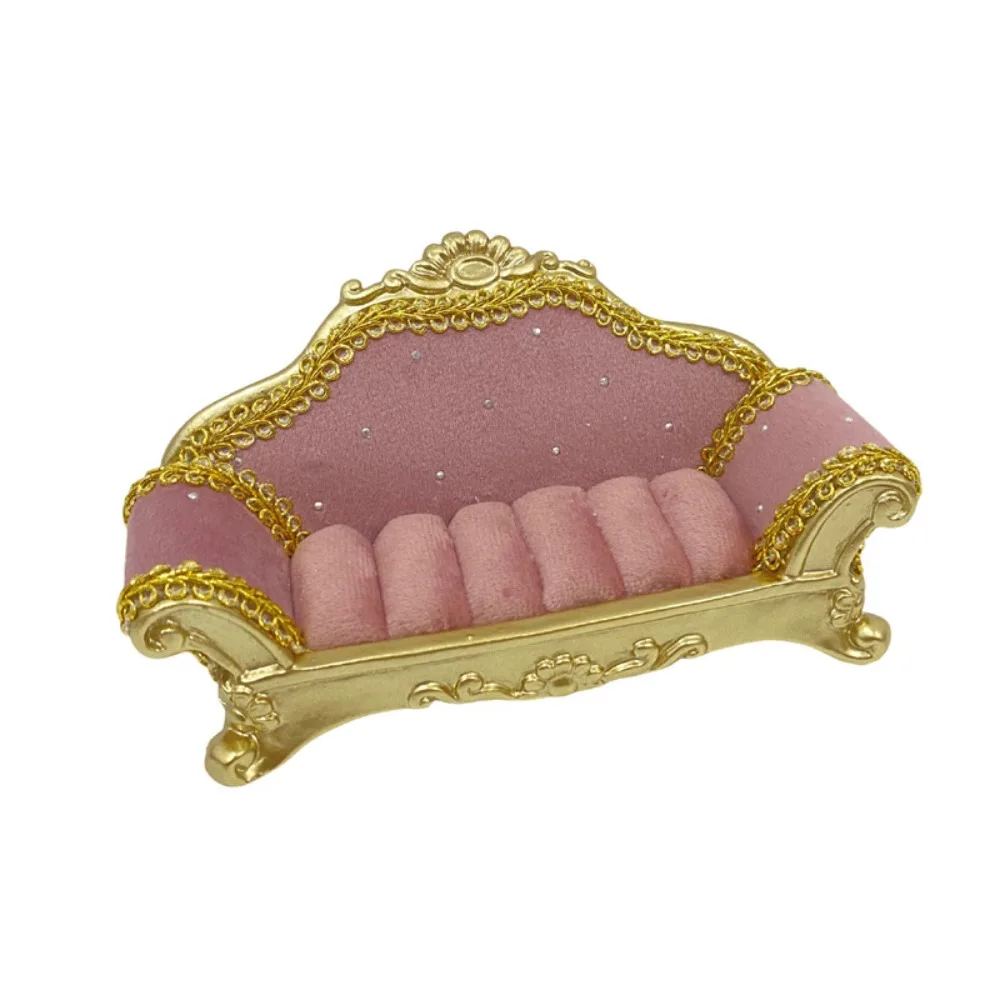 Sofa Shape Jewelry Display Stand Elegant Fairytale Charm Charm Jewelry Rack Stand Creative Decorative Rings Holder Exhibition