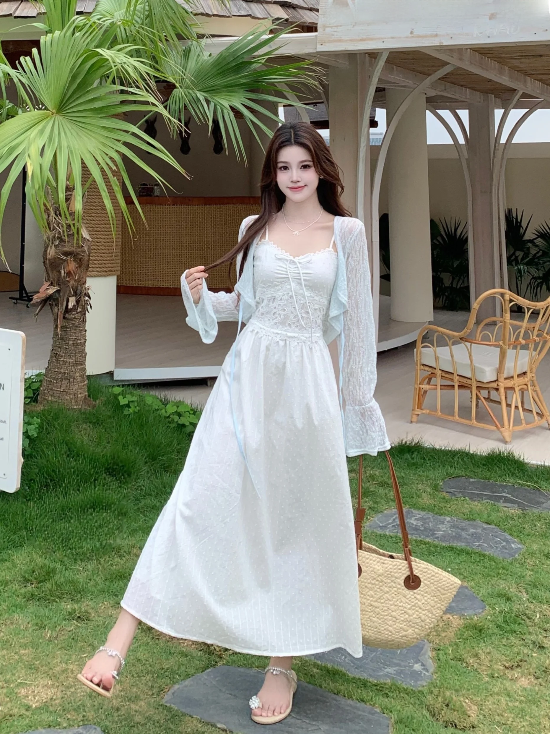 

plus Size Women's Sweet Style Embroidered White Strap Dress A-Line Skirt Concealing Meat High Waist Commute Korean Version