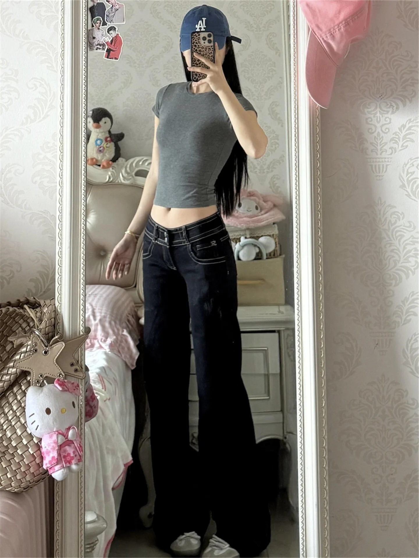 

Extended Vintage Low Waist Bell Bottom Jeans Women's Loose Slimming Design Wide Leg Floor Length Pants for Tall Ladies