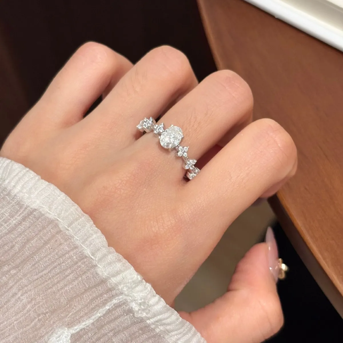 Floral Cluster Oval Moissanite Engagement Ring S925 Sterling Silver Adjustable 0.5CT/1CT Optional Wedding Ring For Women