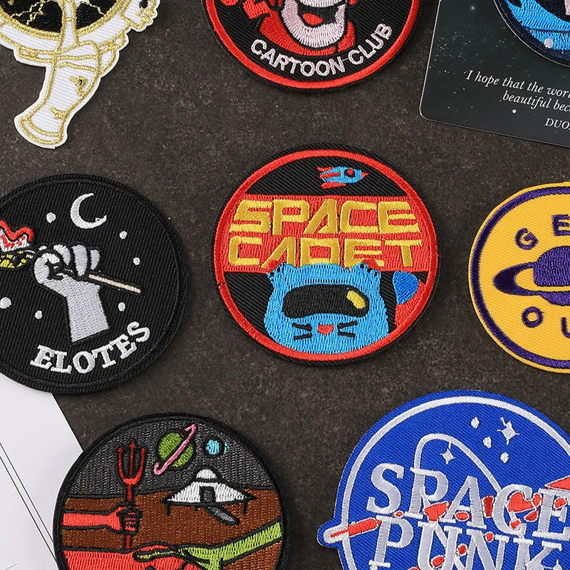 2024 New Embroidery Patch DIY Astronaut Alien Stickers Adhesive Badges Iron on Patches Cloth Bag Hat Emblem Fabric Accessories