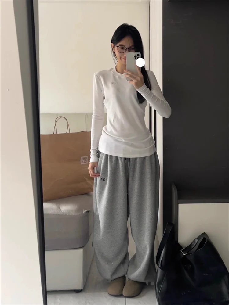 QWEEK Y2K Gray Fleece-lined Sweatpants Women Korean Style Baggy White Sports Pants Oversize Harajuku Vintage Winter Black Jogger