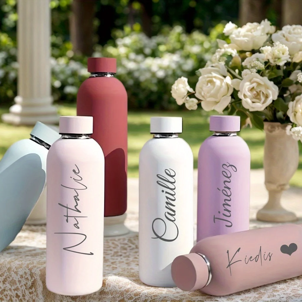 Texto de tallado personalizado Botella de agua aislada SUS304 Nombre personalizado Botella de bebidas frías y calientes perfecta para regalos de viaje