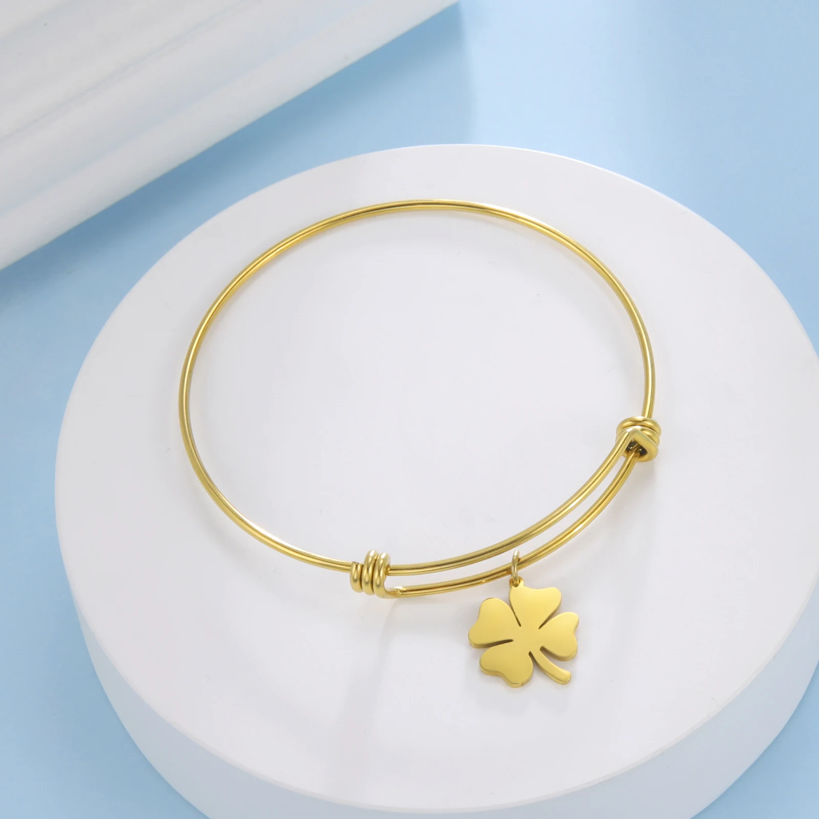 Teamer Four-leaf Clover Bangle for Women Gold Color Stainless Steel Adjustable Lucky Bracelet Fashion Jewelry Valentine Day Gift