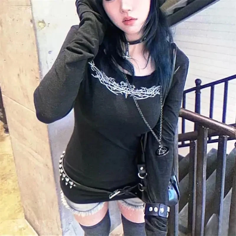 

New Arrival Women's Y2K Gothic Print Long Sleeve T-Shirt Retro 2000s Harajuku Street Style American Vintage Tops