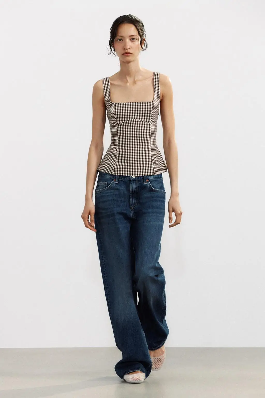 เสื้อผู้หญิงแฟชั่นฤดูร้อน สายผูกโบว์ ลายเล็ก ทรงเข้ารูป ผ้าโพลีเอสเตอร์ ความยาวปกติ