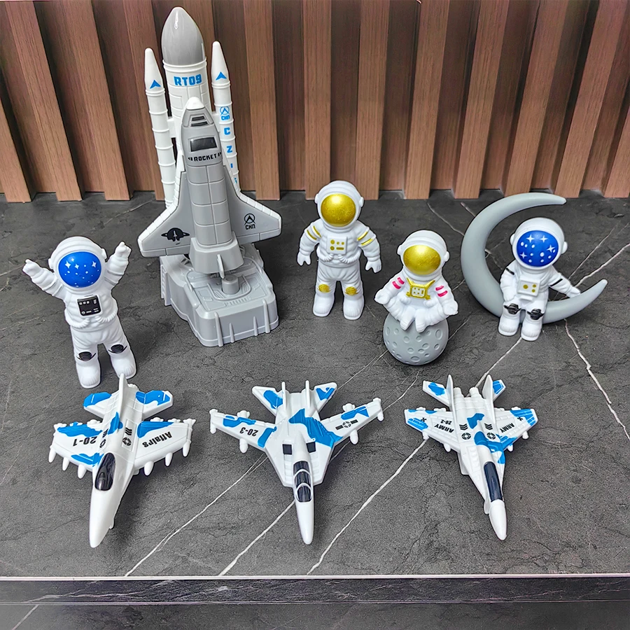 Thumbnail 3 - #76 Most Reviewed Toy Spaceships